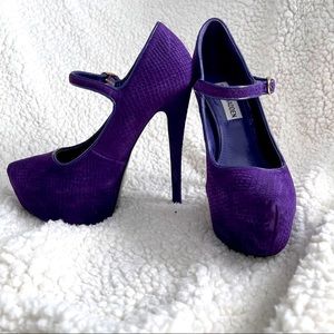 😈Steve Madden Viktoree Mary Jane Pumps😈